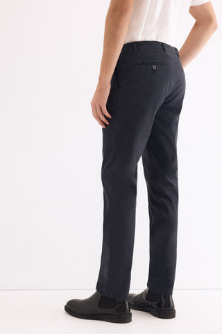 Pantalón Slim Fit con Bolsillos