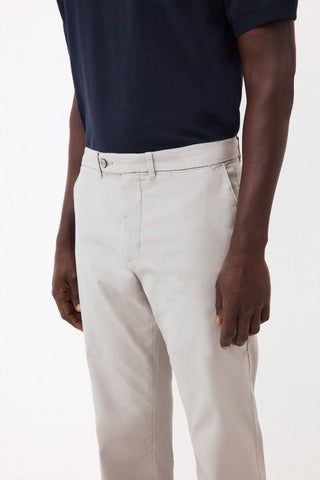 Chino Dobby Ligero.
