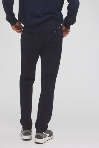 Pantalón Slim Fit con Bolsillos