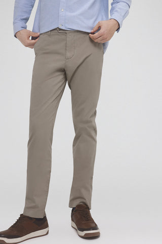Pantalón Slim Fit con Bolsillos
