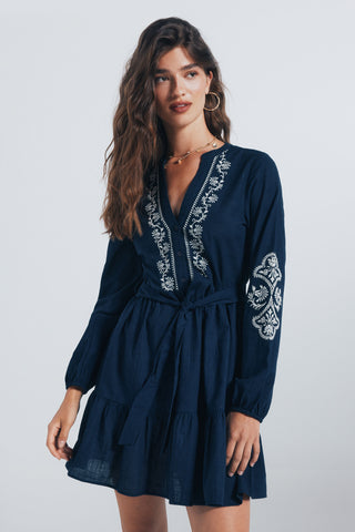 Vestido Camisero con Detalles Bordados
