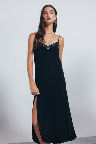 Vestido Lencero con Detalle Tachuelas