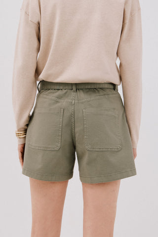 Short Denim con Detalle Cinturón