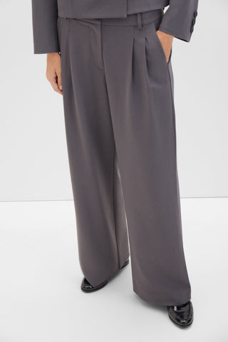Pantalón Ancho con Pinzas