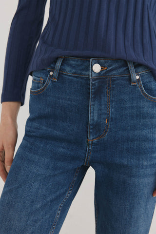 Jeans Flare Talle Alto con Bolsillos