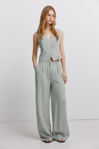 Basic Messy Muse Vest.