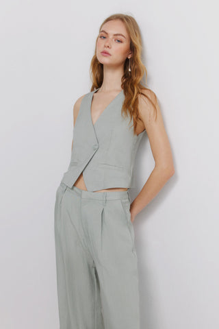 Basic Messy Muse Vest.