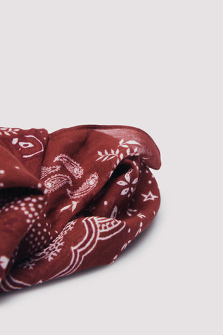 Pañuelo con Estampado Paisley