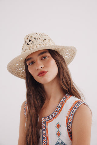 Sombrero con Textura de Crochet