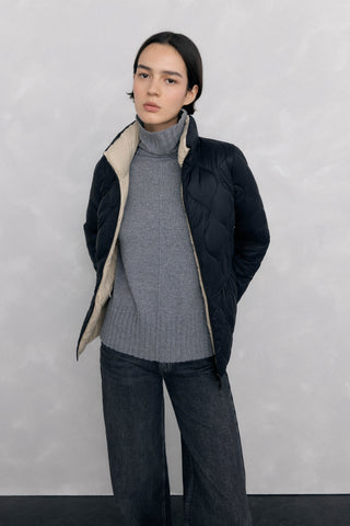 Chaqueta Reversible Cuello Alto con Bolsillos