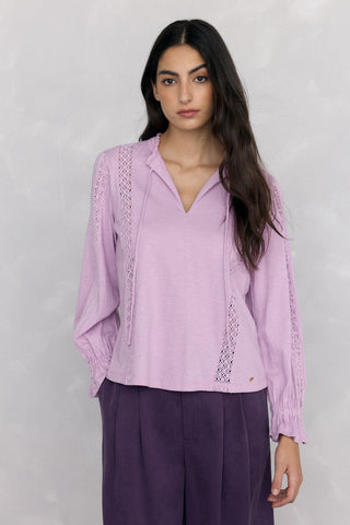Blusa Manga Larga con Detalle Encaje