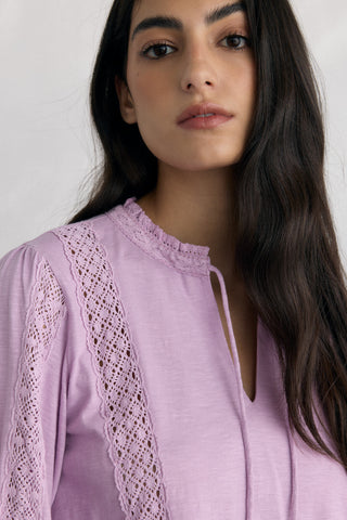 Blusa Manga Larga con Detalle Encaje