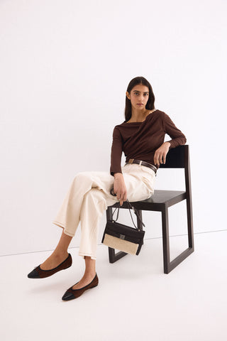 Camiseta Manga Larga con Detalle Pieza