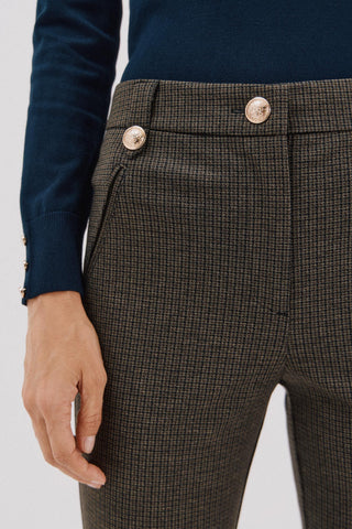 Pantalón Recto con Botones Metálicos