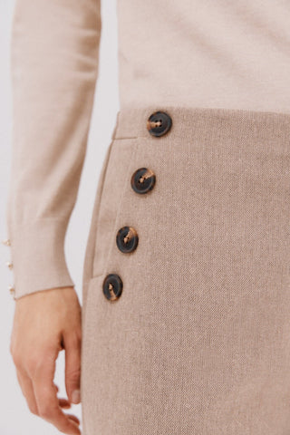 Pantalón Crop con Detalle de Botones