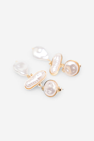 Aretes Largos con Perlas