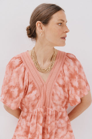 Blusa Manga Corta con Detalle de Encaje.
