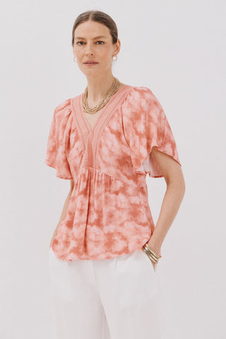 Blusa Manga Corta con Detalle de Encaje.