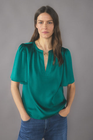 Blusa Cuello Redondo con Escote Pico