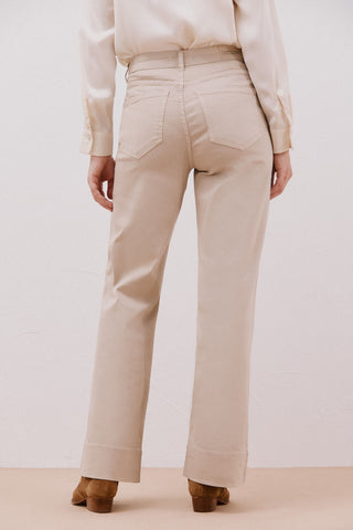 Jeans Talle Alto con Detalle Botones