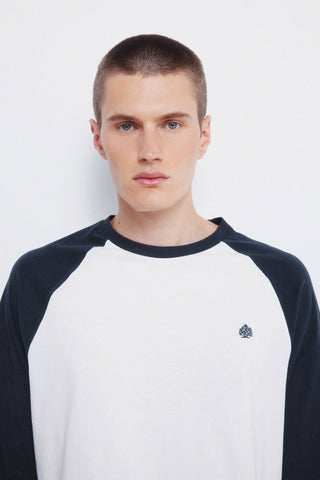 Camiseta Manga Larga con Logo Bordado