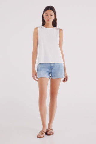 Camiseta sin Mangas con Detalle de Crochet