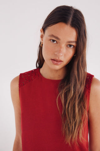 Camiseta sin Mangas con Detalle de Crochet