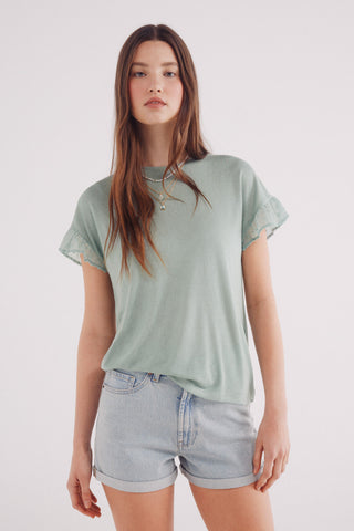 Camiseta Manga Corta con Volante