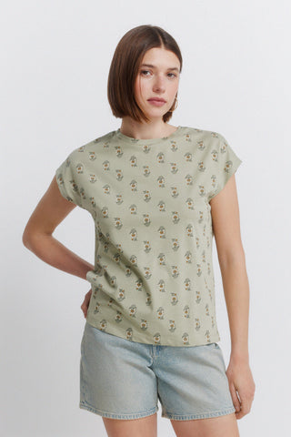 S/S Ruffled Sleeve T-Shirt.
