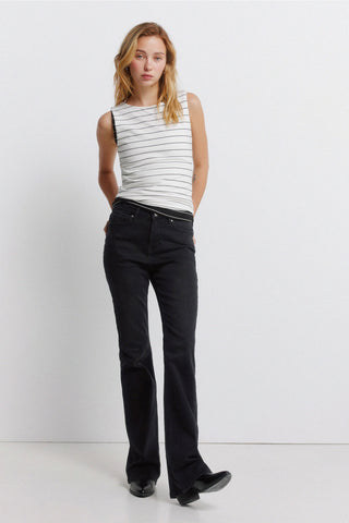 Sleeveless Boxy Top.