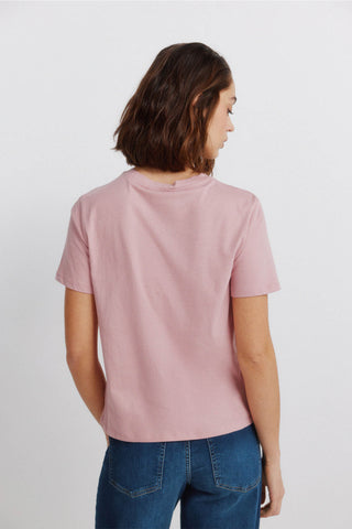 S/S Stud Collar T-Shirt.