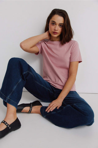 S/S Stud Collar T-Shirt.