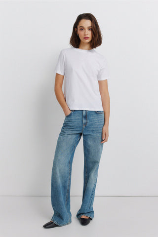 S/S Stud Collar T-Shirt.