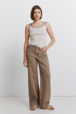 Sleeveless Embroidered Strap Top.