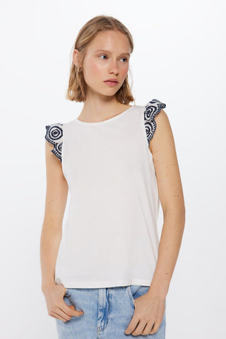 Camiseta Manga Corta con Volantes