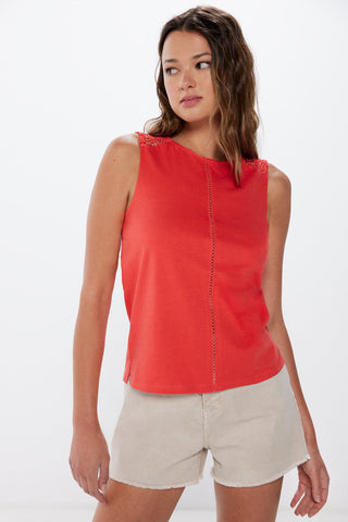 Camiseta sin Mangas con Detalle de Crochet