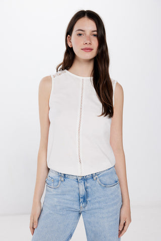 Camiseta sin Mangas con Detalle de Crochet