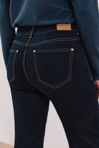 Jeans Recto Talle Alto con Bolsillos