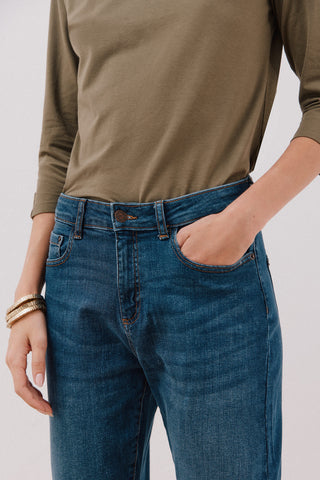 Jeans Mom Talle Medio con Bolsillos