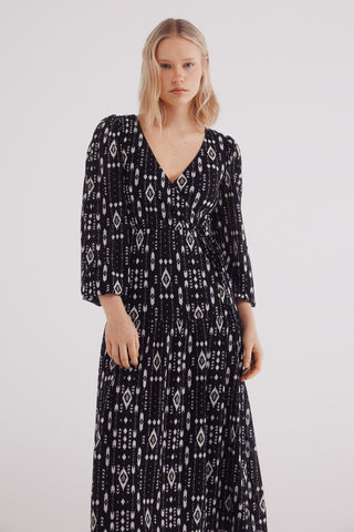 Vestido Manga Larga con Estampado Geométrico