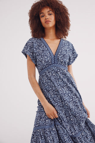 Vestido Manga Corta con Estampado Floral
