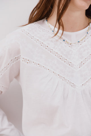 Camisa Manga Larga con Detalle Bordado