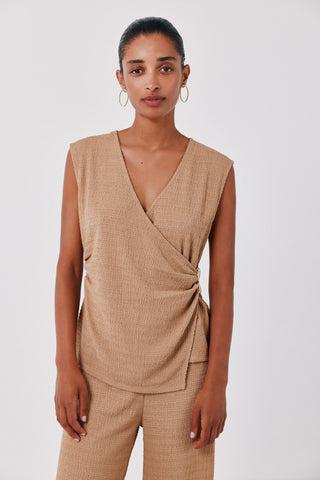 2.T.Ki. Top Broche.