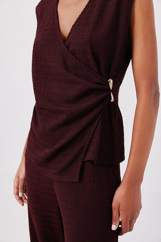 2.T.Ki. Top Broche.