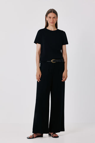 2.T.B. Camiseta Básica Botones.