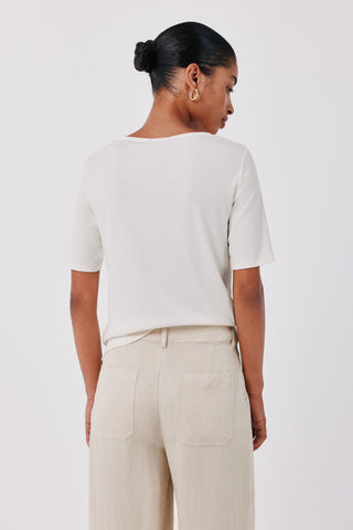 2.T.Ki. Camiseta Nudo.