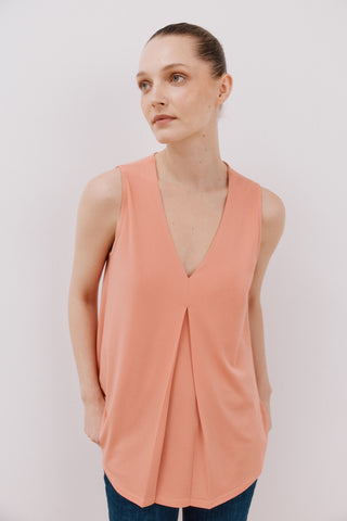 Blusa sin Mangas con Detalle Plisado