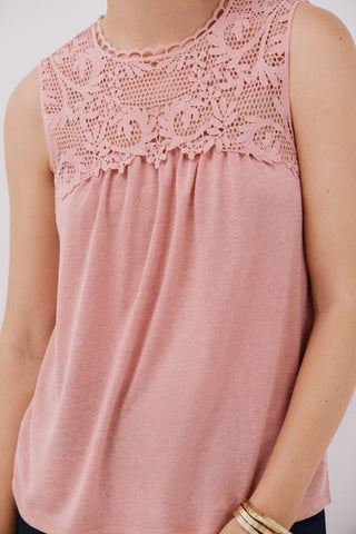 Camiseta sin Mangas con Encaje Floral