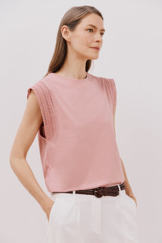 Camiseta Manga Corta con Detalle Crochet