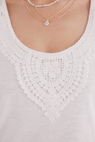 Camiseta de Tirantes con Detalle de Crochet